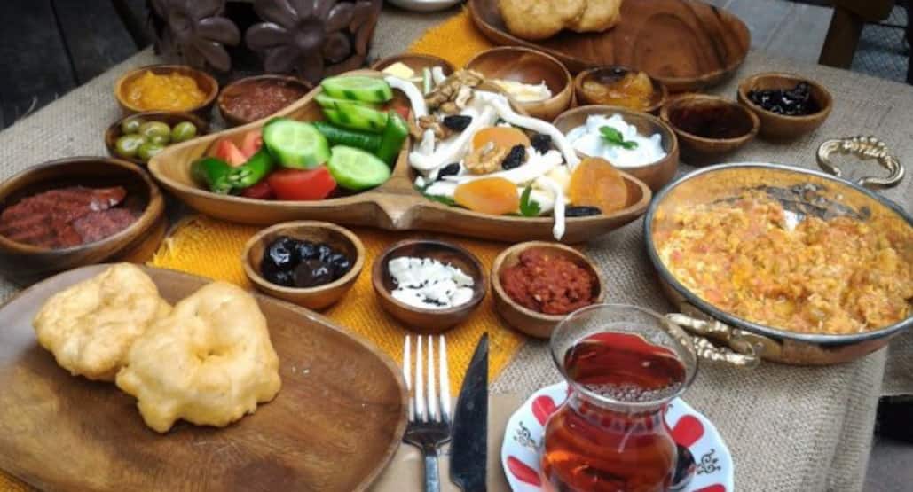 Karakoy En Guzel Kahvalti Mekanlari Ve Fiyatlari Gezenti Anne